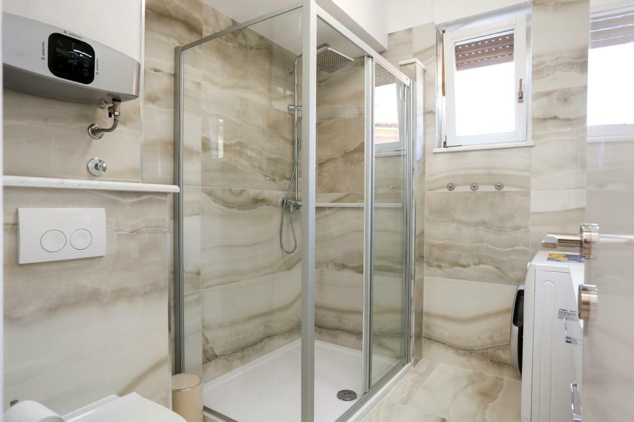Luxury Apartment Ela