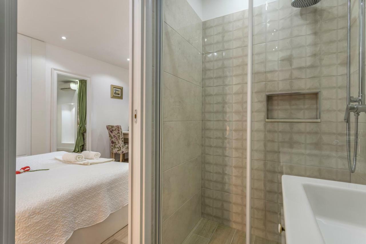 Center Apartment *