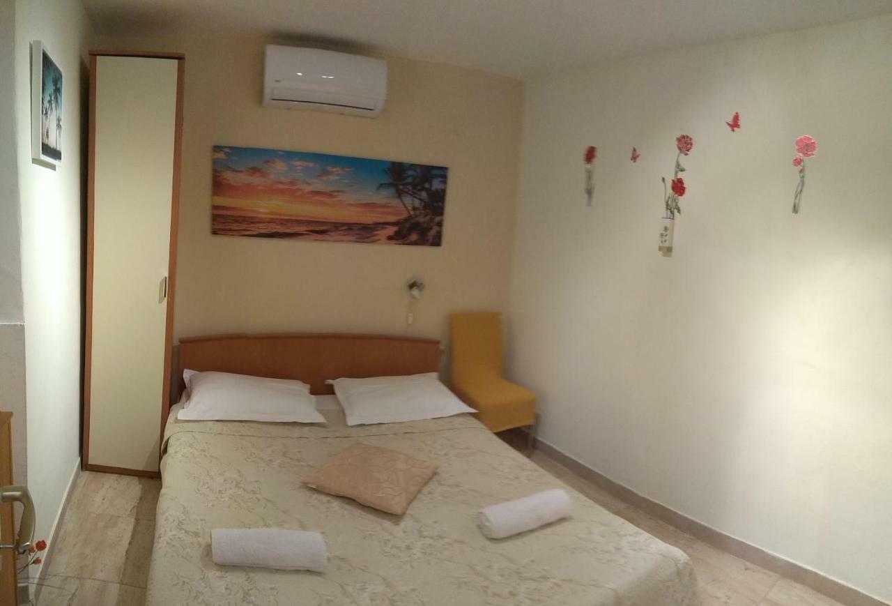 Paradise Holiday Apartment *