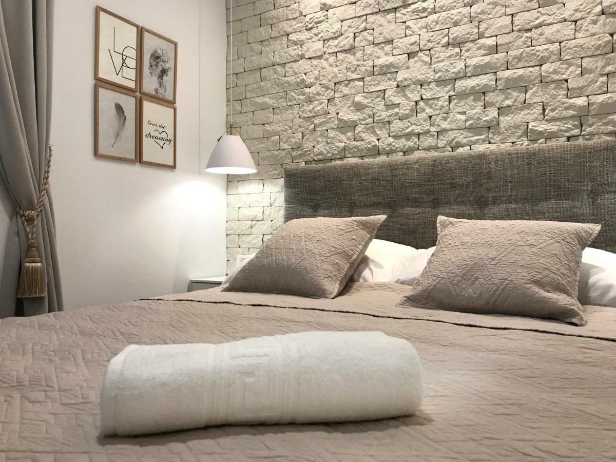 Tessera Apartment