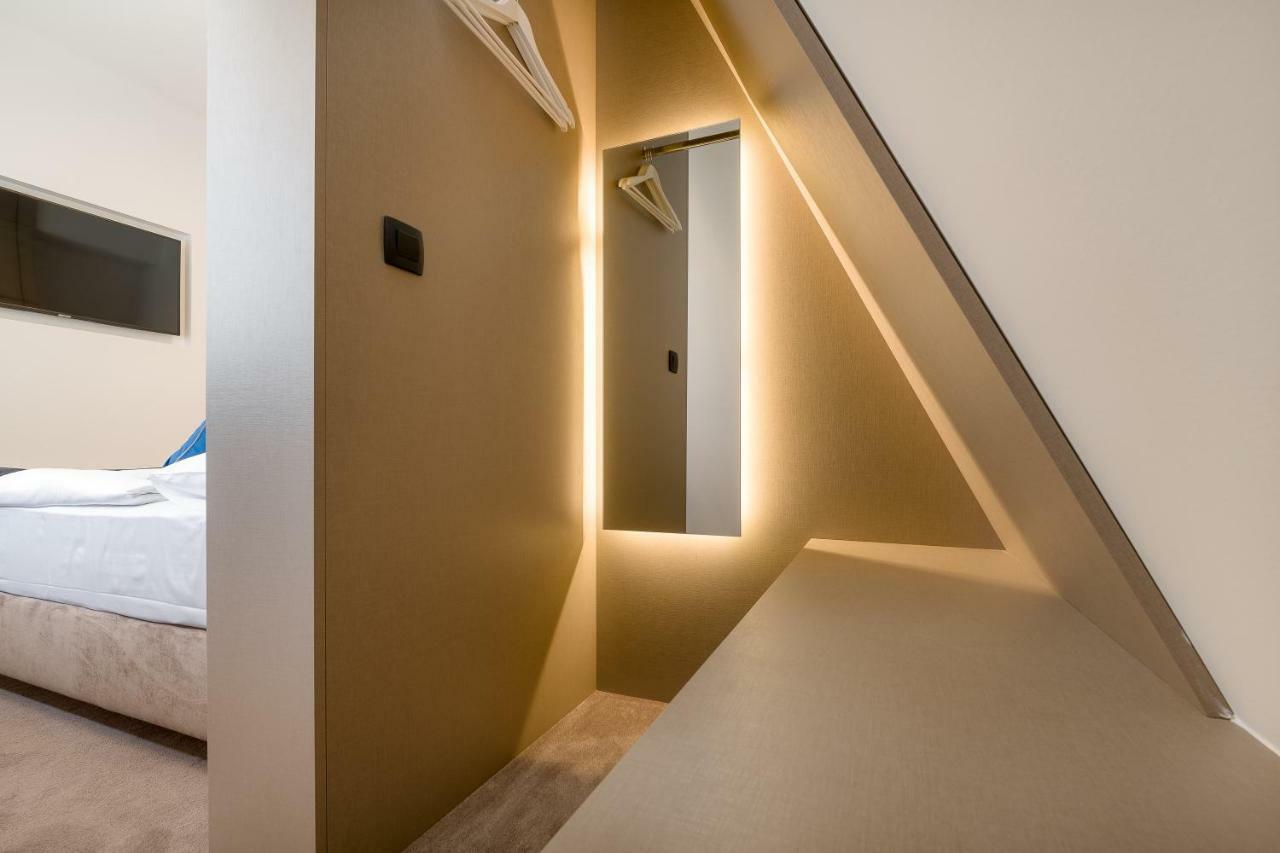 Gostinjska kuća Flos Luxury 4*