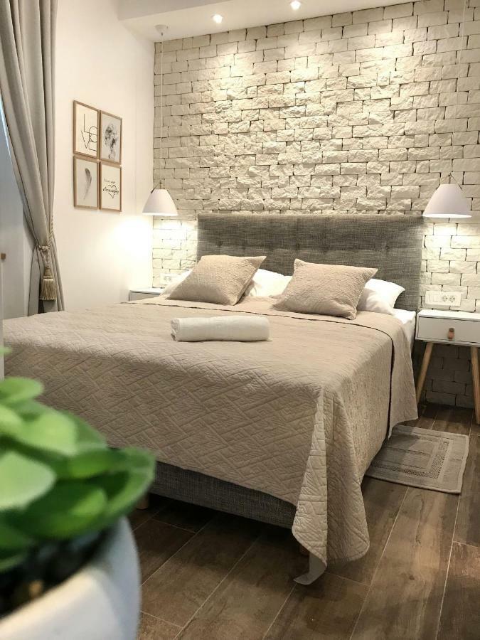 Tessera *