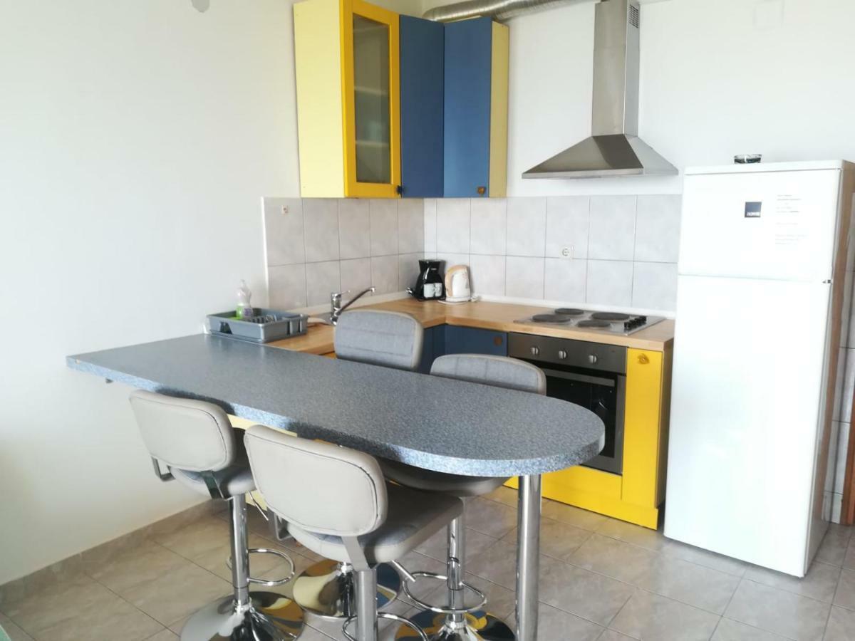 Apartment Lo