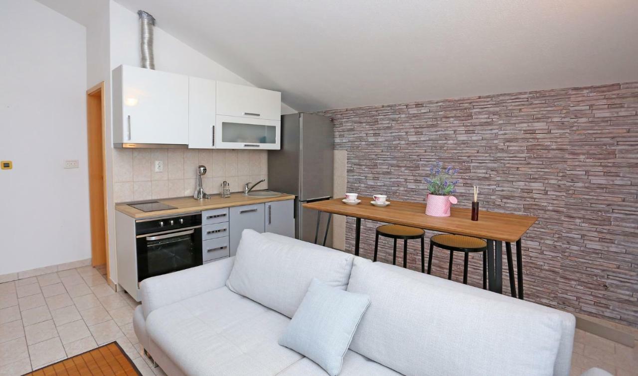 Apartment Grey *