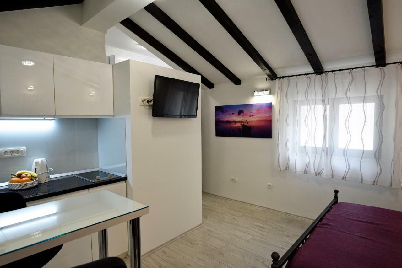 Apartment Kuzma And *