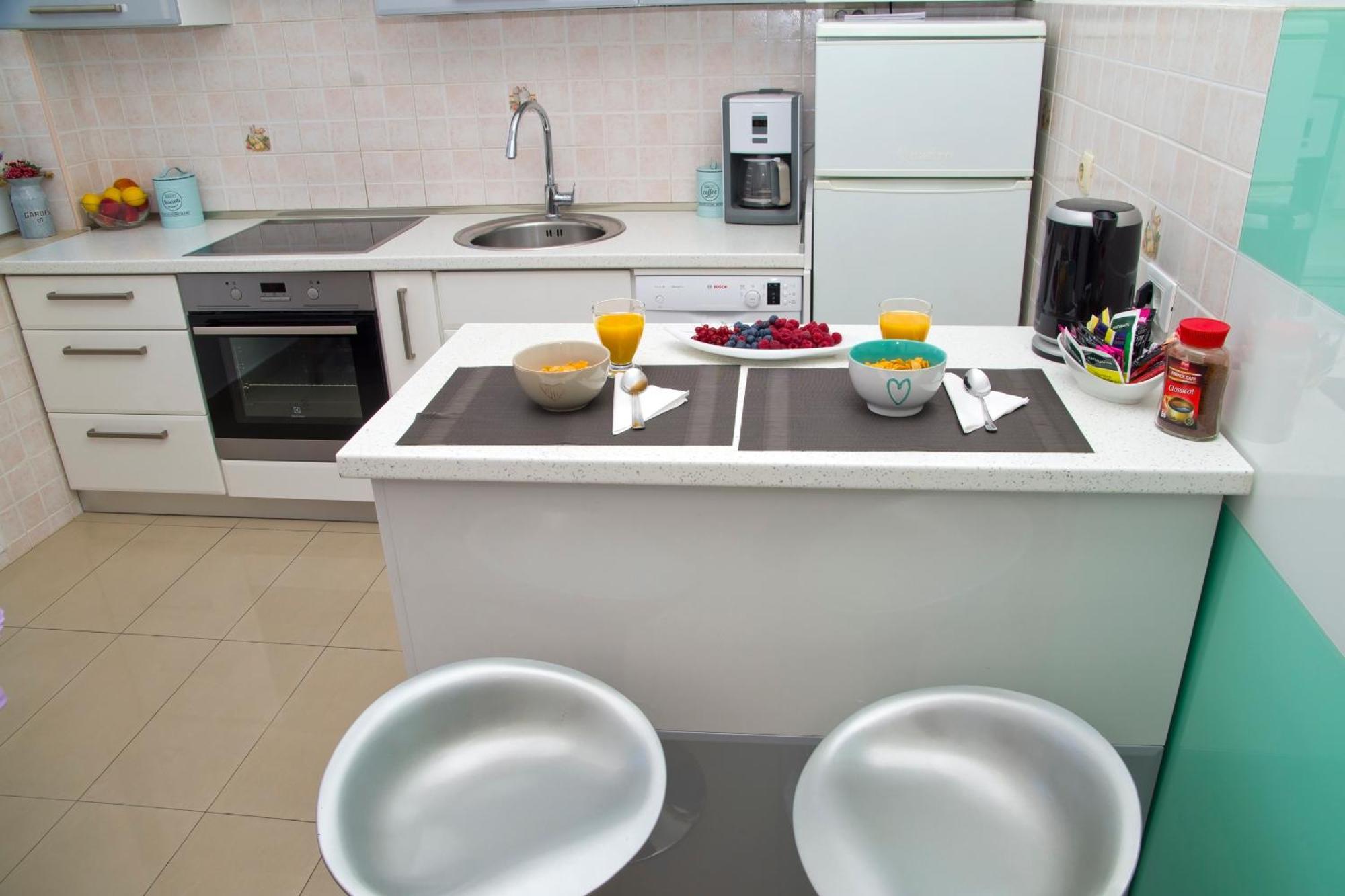 Apartment Port View-5 Min From Center Apartment *