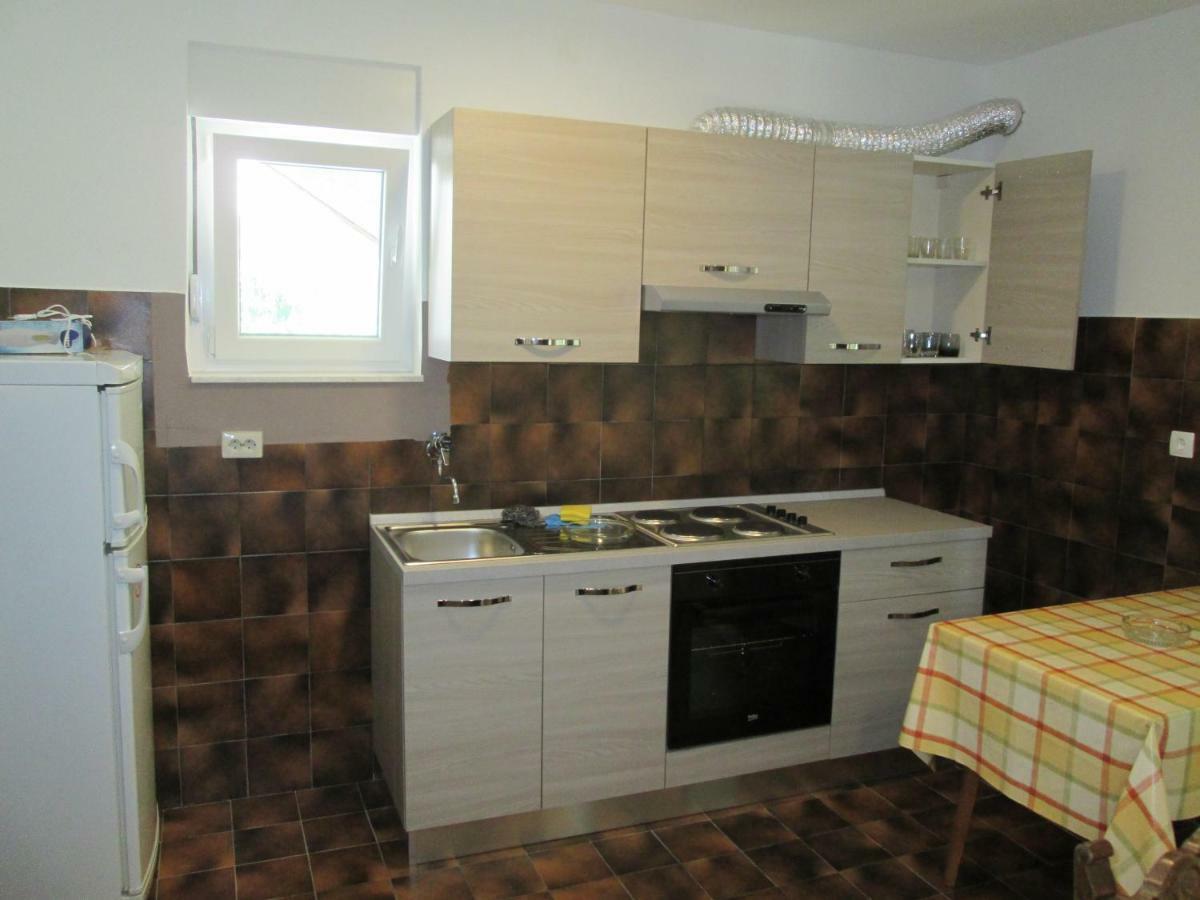 Velin * Split