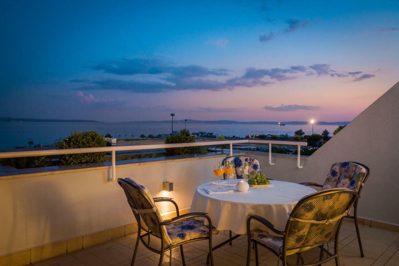 Seaside Gold 1row Apartment Split