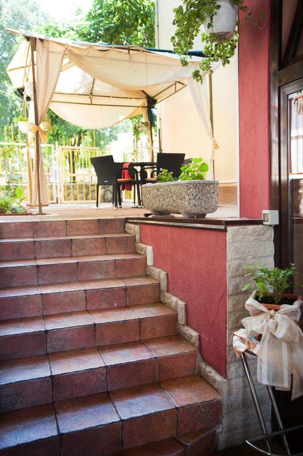 Ninna Guest house 3*