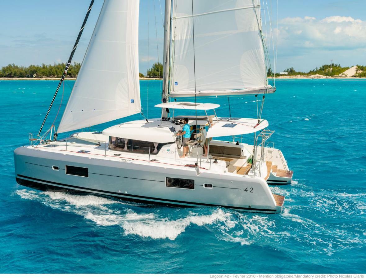 Luxury Catamaran Lagoon 42, Ac & Gn Split