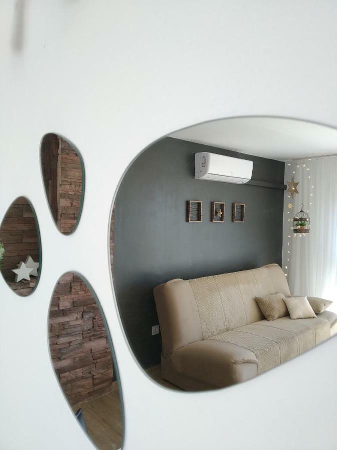 Amber Apartment Split