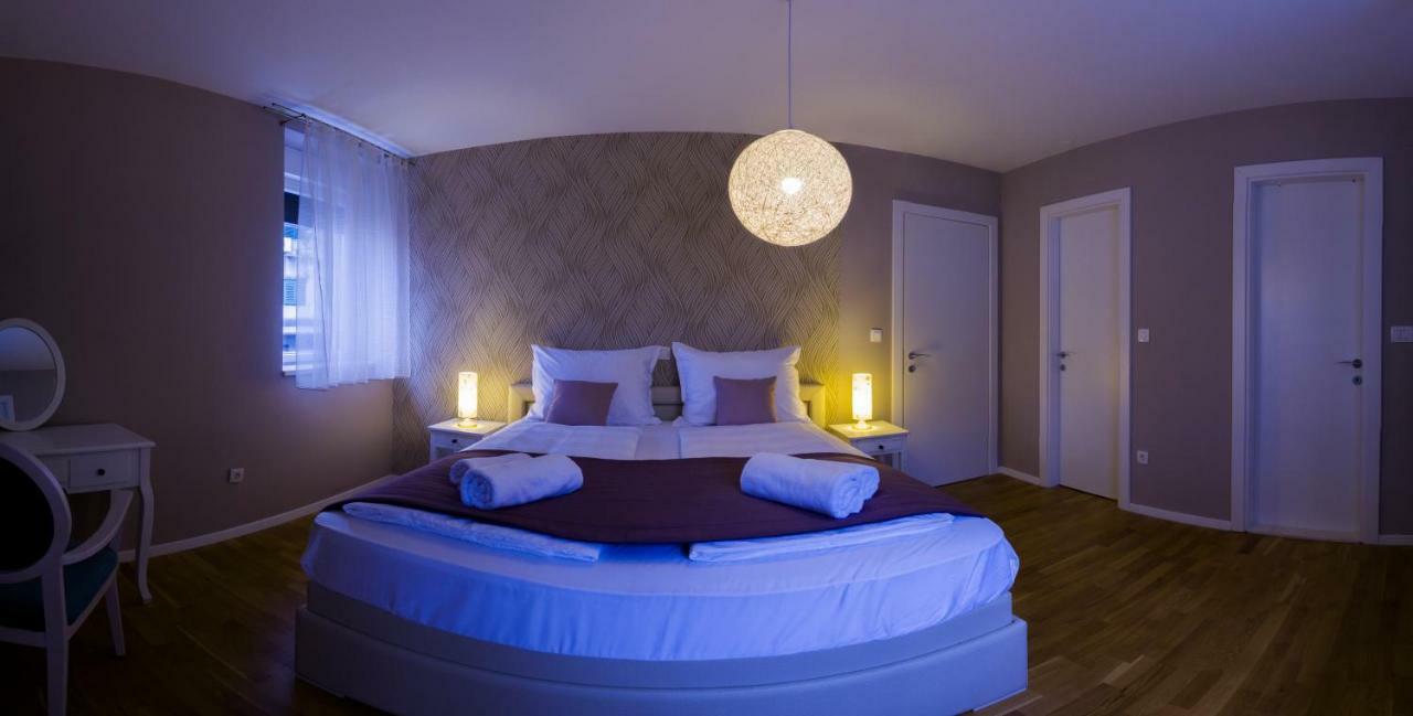 Royal Chica Cure Villa Split