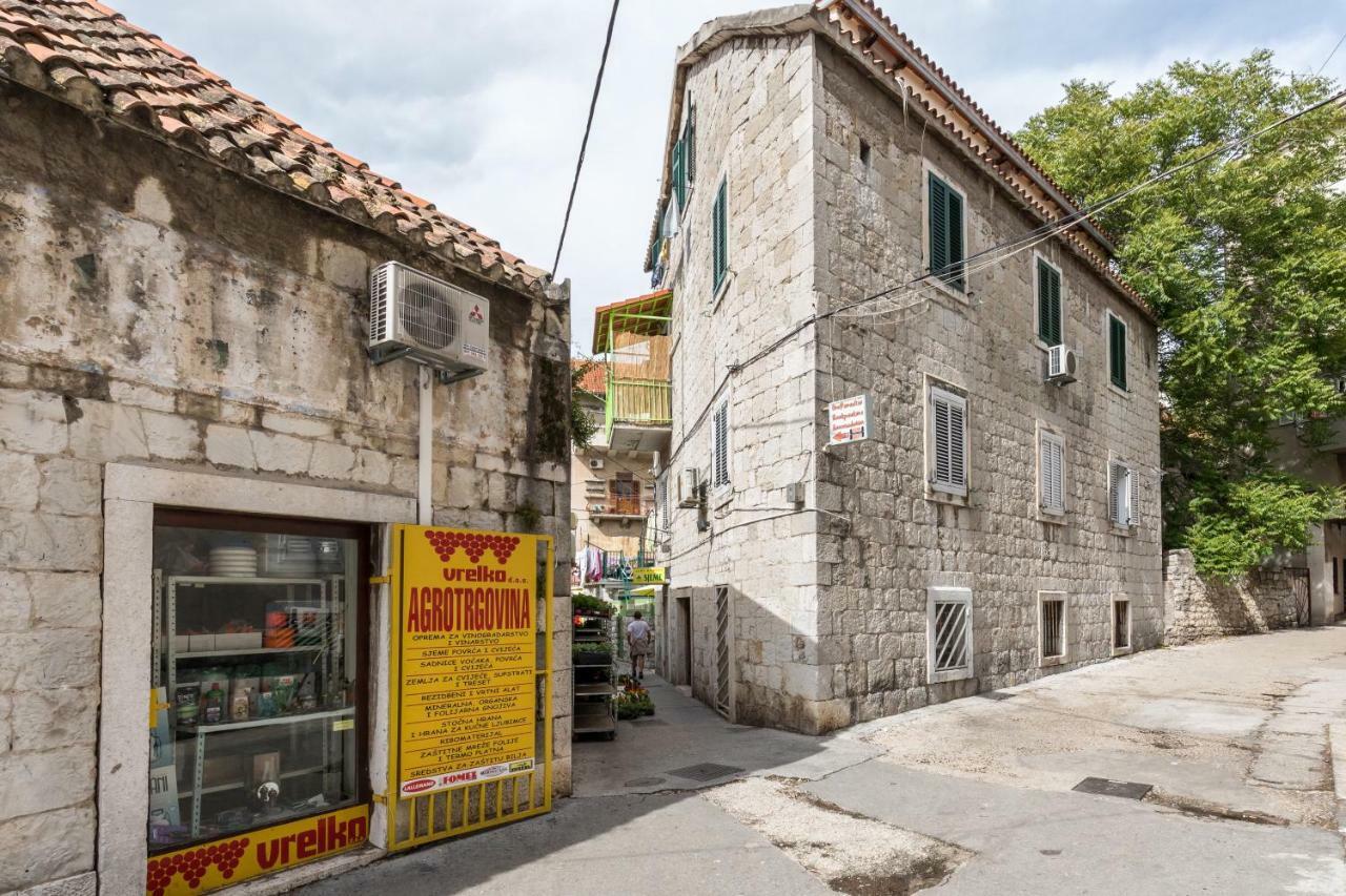 Apartment Chic Steps From Diocletian's Palace Split