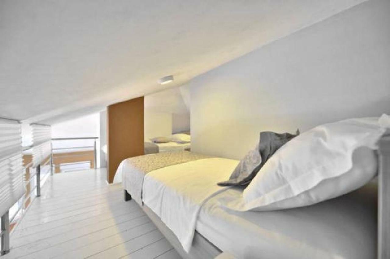 Penthouse Sol St *