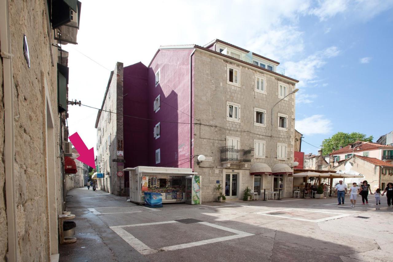 Apartment Veli Varos Split