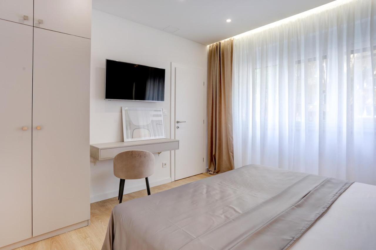 Hugo 2 Apartment Split