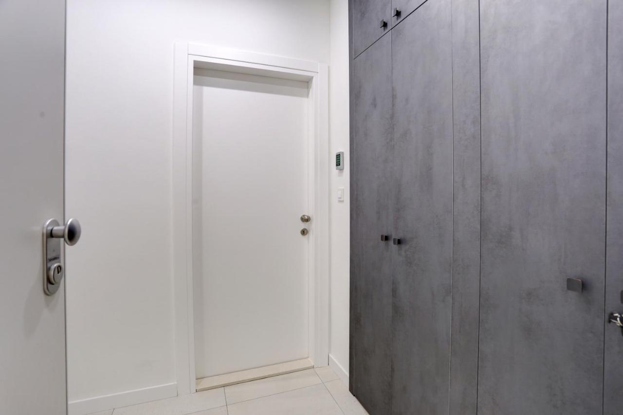 Hugo 2 Apartment Split