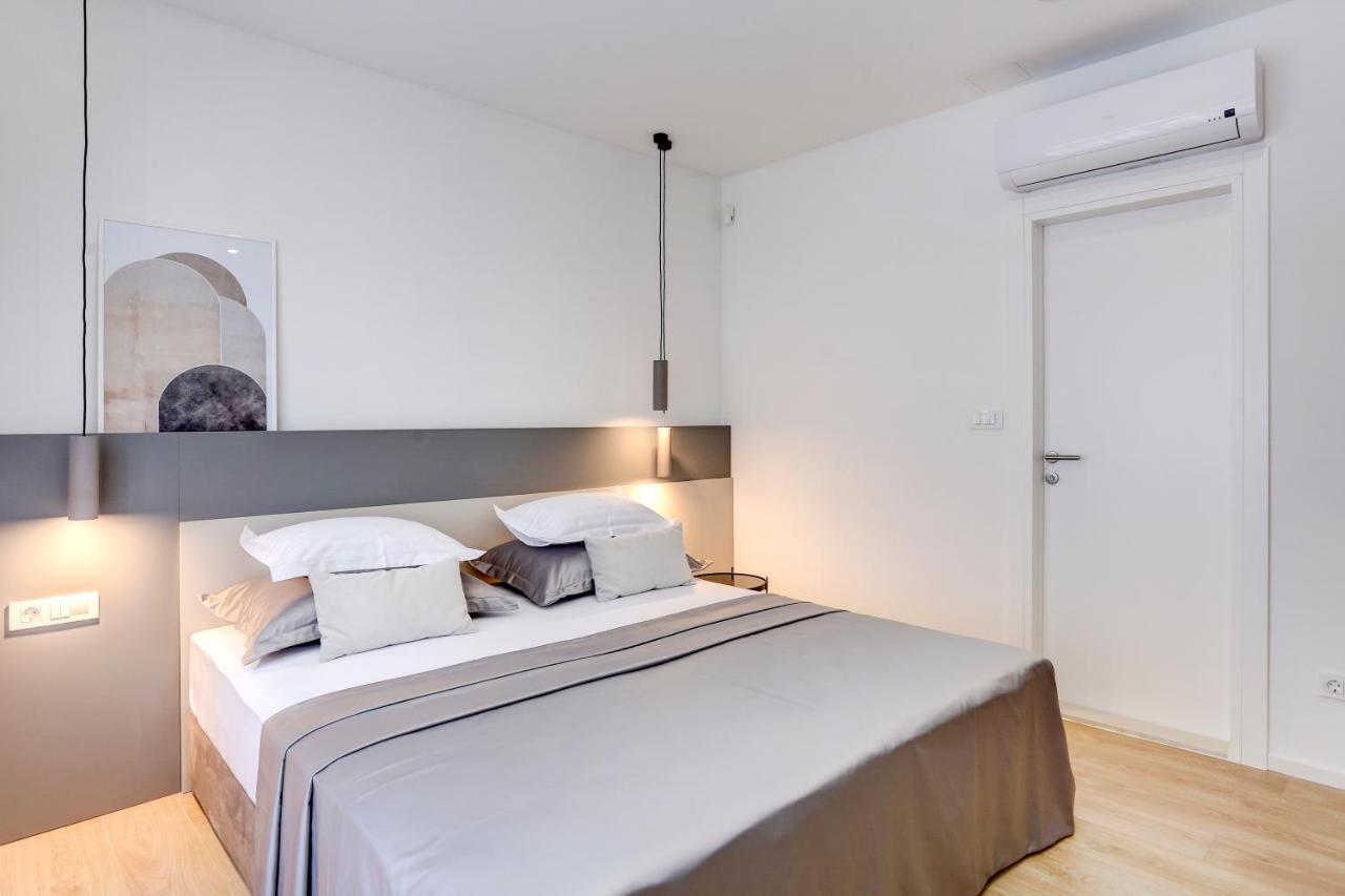 Hugo 2 Apartment