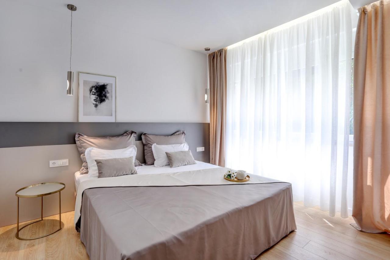Hugo 2 Apartment