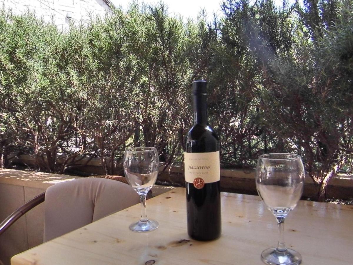 Guest house Apartments & Rooms Toni Split