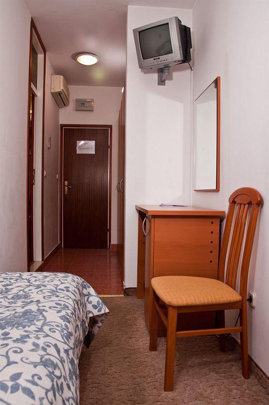 Dujam Hotel 3*