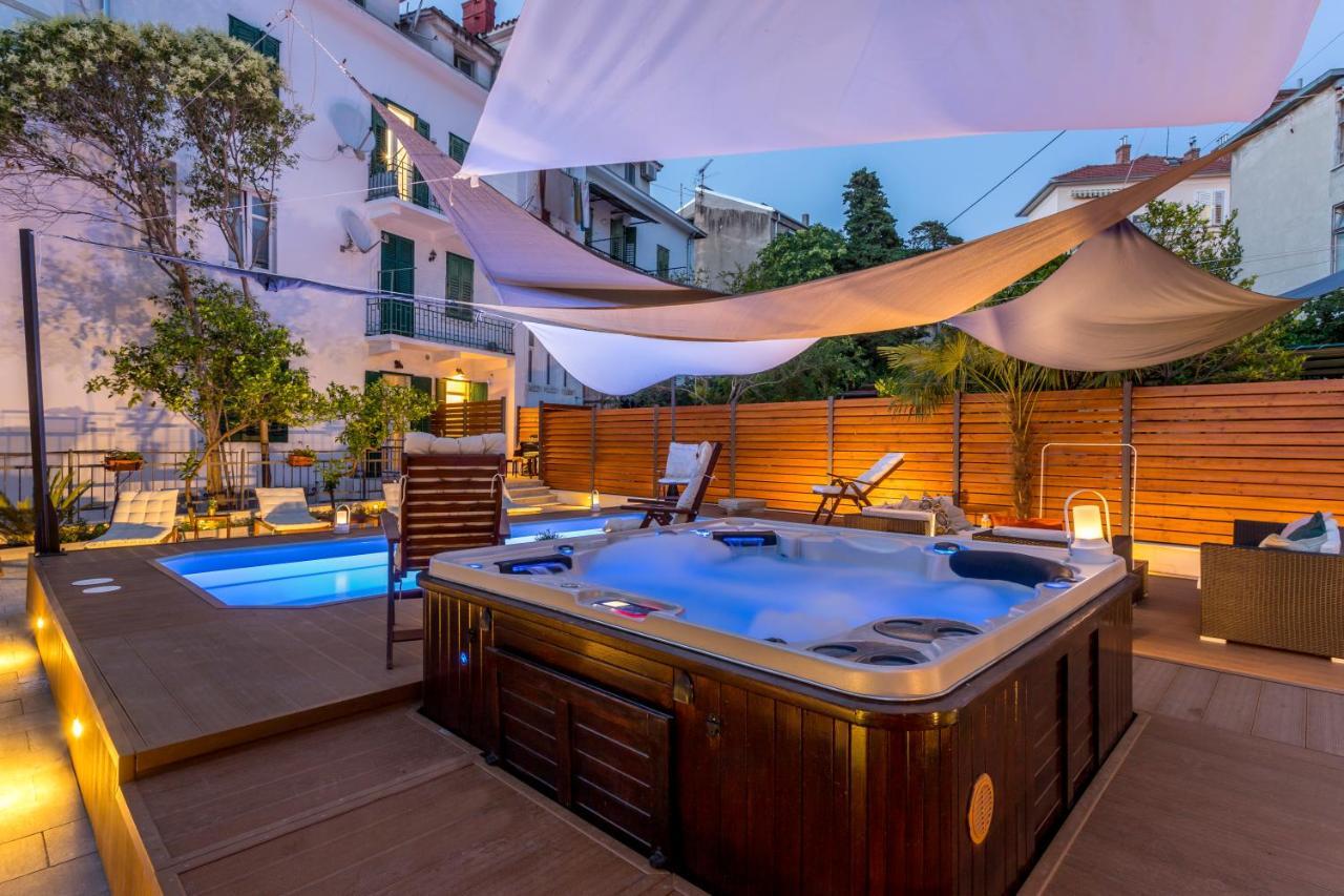 Evala Luxury With Pool And Garden 4* Split