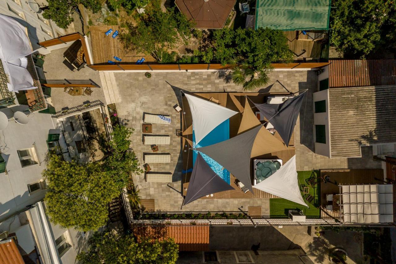 Evala Luxury With Pool And Garden