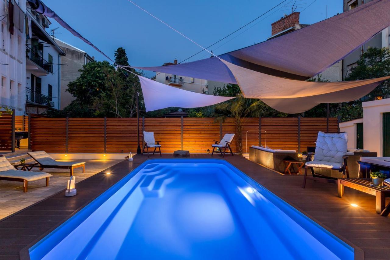 Evala Luxury With Pool And Garden Bed & Breakfast 4*