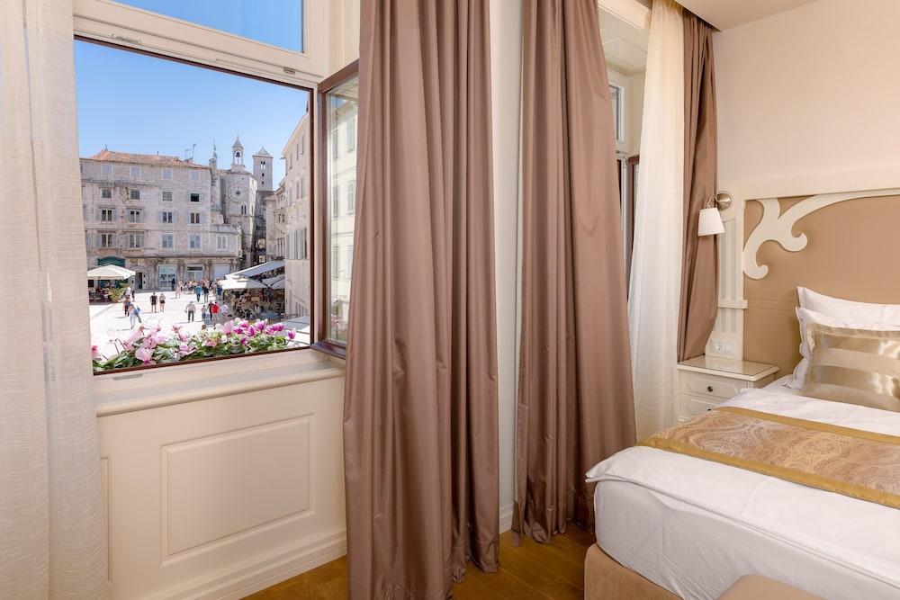 Hotel Piazza Heritage 4*