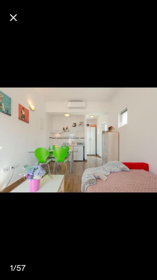 Studio Apartmant Leona With Parking Place Apartman *