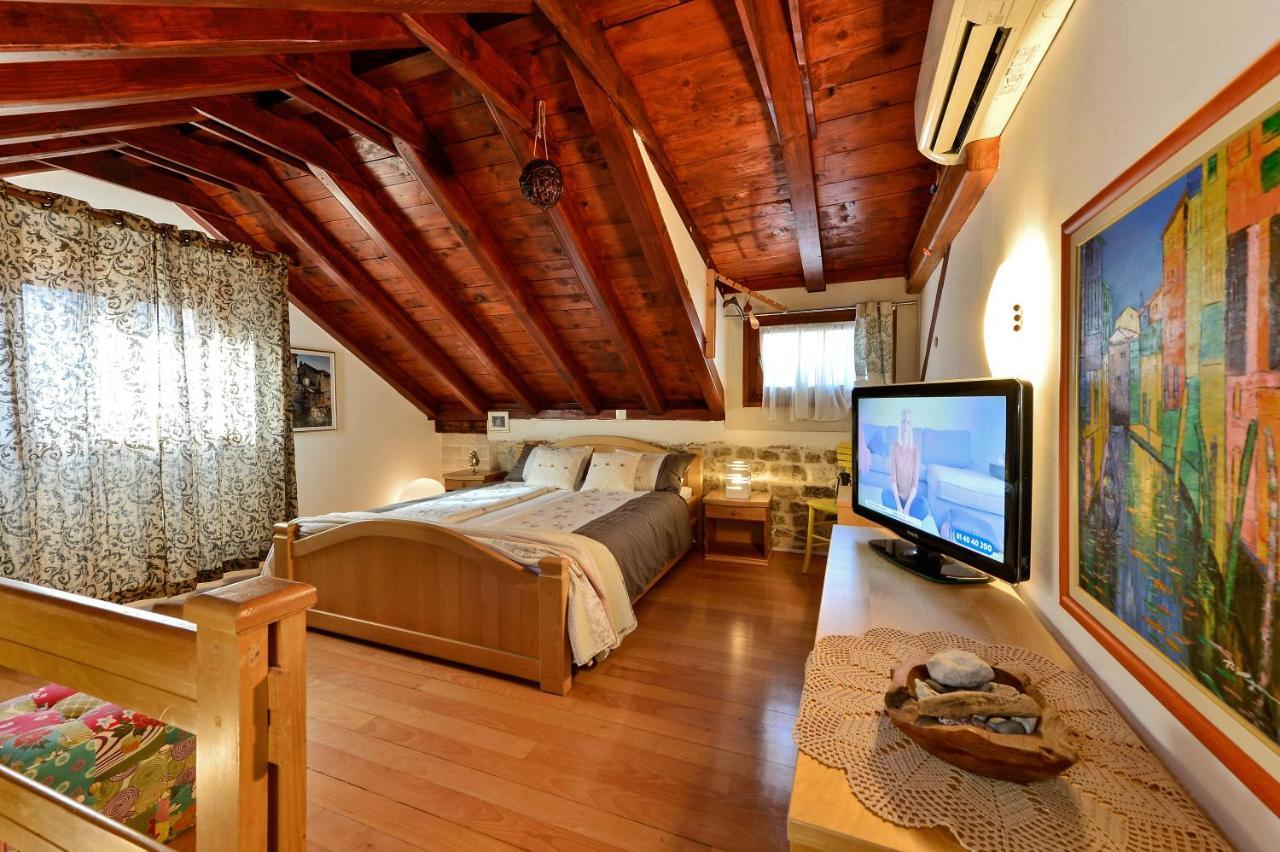 Salvezani * Split