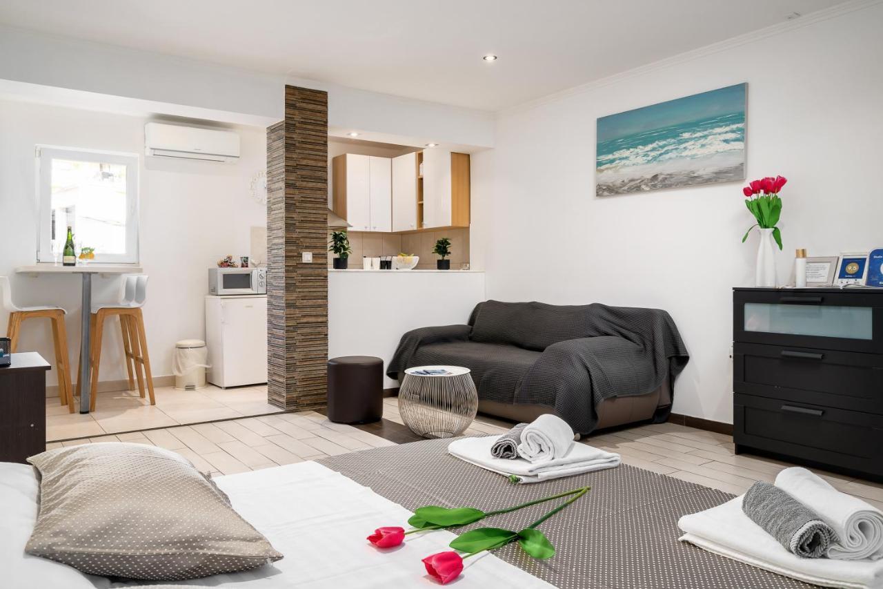 Studio La Luna Apartment