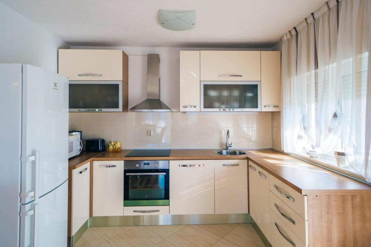 Lucante Apartman *