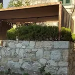 Apartment Palace
