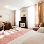 Apartments Fortezza