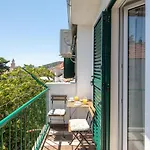 Metily Apartment