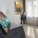 Authentic Luxury Rooms
