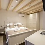 Cosmijeva Luxury Rooms
