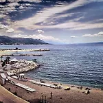 Near Beach Apartment Reno With Private Parking