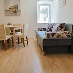 Apartment Leni