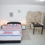 Apartment Centar Nina