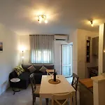 Deluxe Apartment Joia With Balcony On The Beach Bacvice, Free Parking, Old Town, Near Ferry Port
