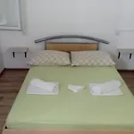 Maja Rooms