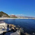 Experience Split Apt