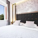 Argentum Luxury Apartment