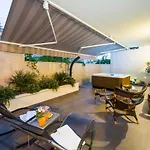 Amaris Luxury Apartments