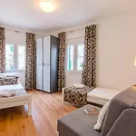 Apartment Vijoleta In City Centre