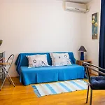 Charming Center Apartment