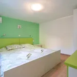 Apartment Fly