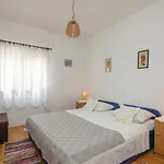 A2 - Apt Near Beach W Patio Parking And Grill